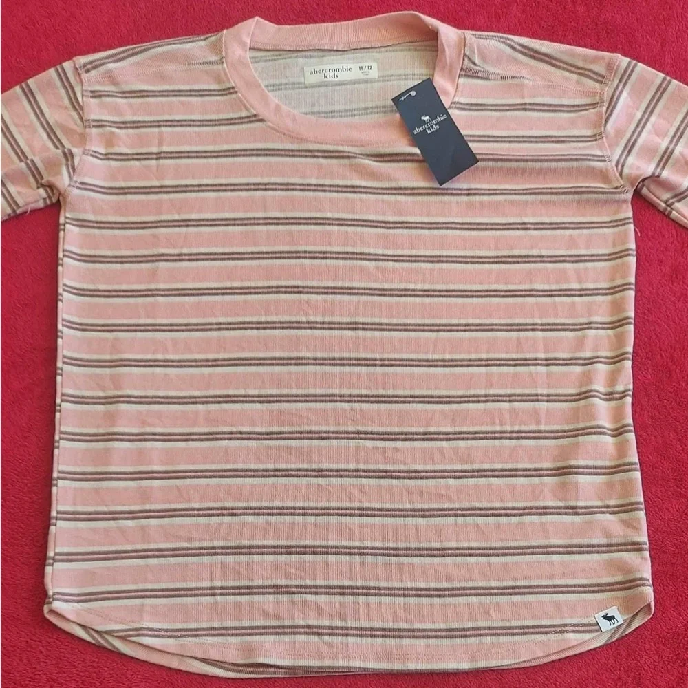 Abercrombie Kids Long Sleeve Tee size 11/12 NWT